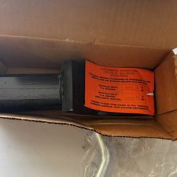 Toyota Genuine Parts Trailer Hitch Ball Mount (Part No. PT(contact info removed)5)