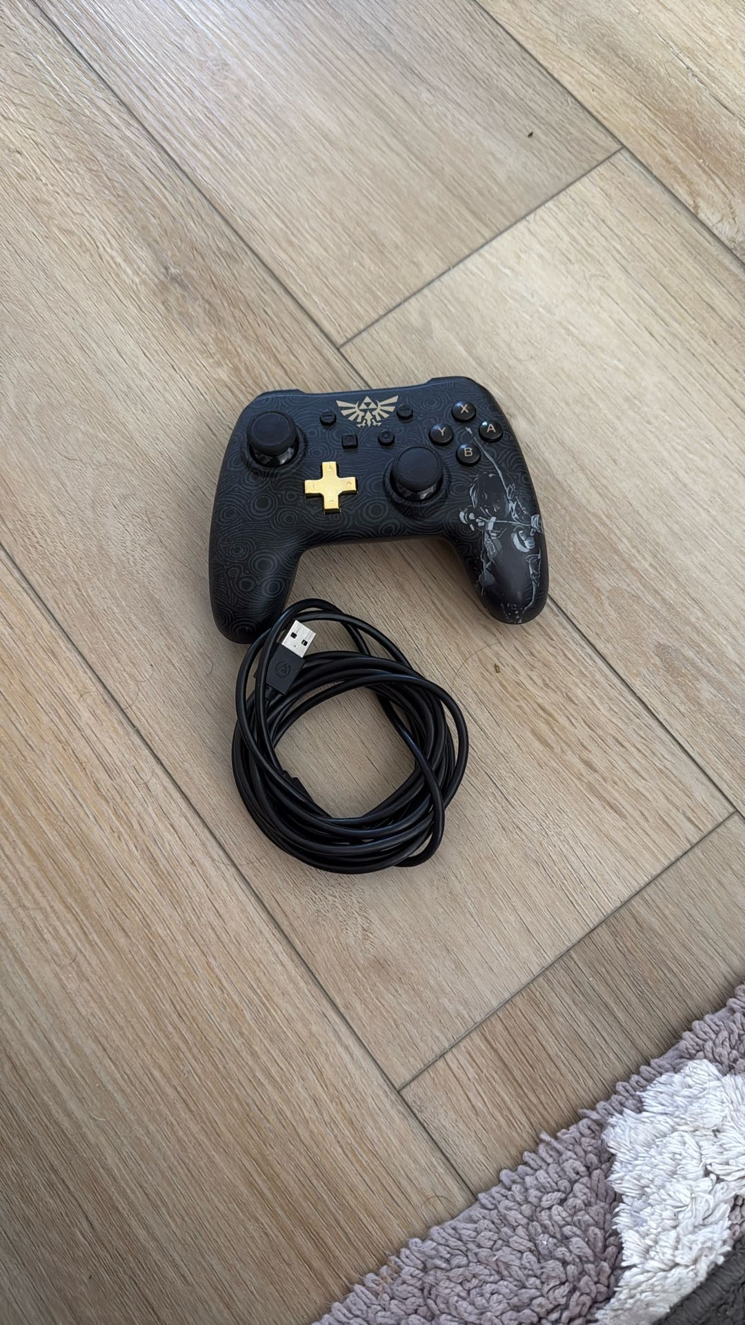 Zelda Nintendo controller W Charger