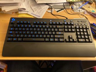 Logitech gaming keyboard G213