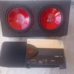 8" Kicker, Two 12 Subwoofer And Amplifier 