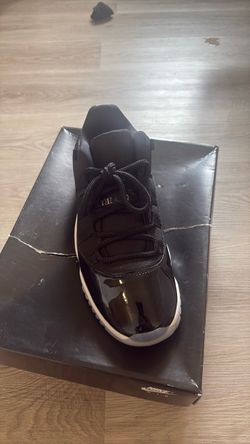 Retro 11 low “Space jam”size 11