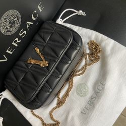 Versace Crossbody Purse (size Small) Original Box And Dust Bag Included 🤍