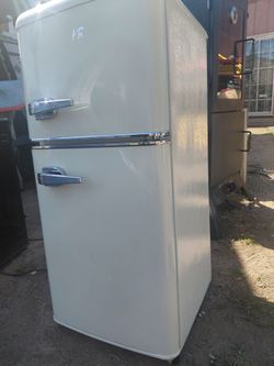 KRIB BLING Fridge With Freezer, Refrigerator With 2 Doors,7- Level Adjustable Thermostat, Removable Glass Shelves For Bedroom, Office, Kitchen, Apartm
