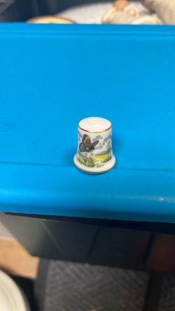 vintage porcelain thimble