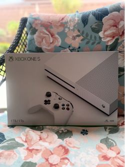 Xbox one s  1TB