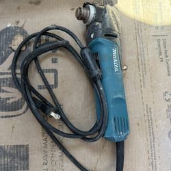 MAKITA TM3010C in working condition for spare parts