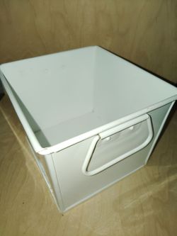 Decorative metal basket