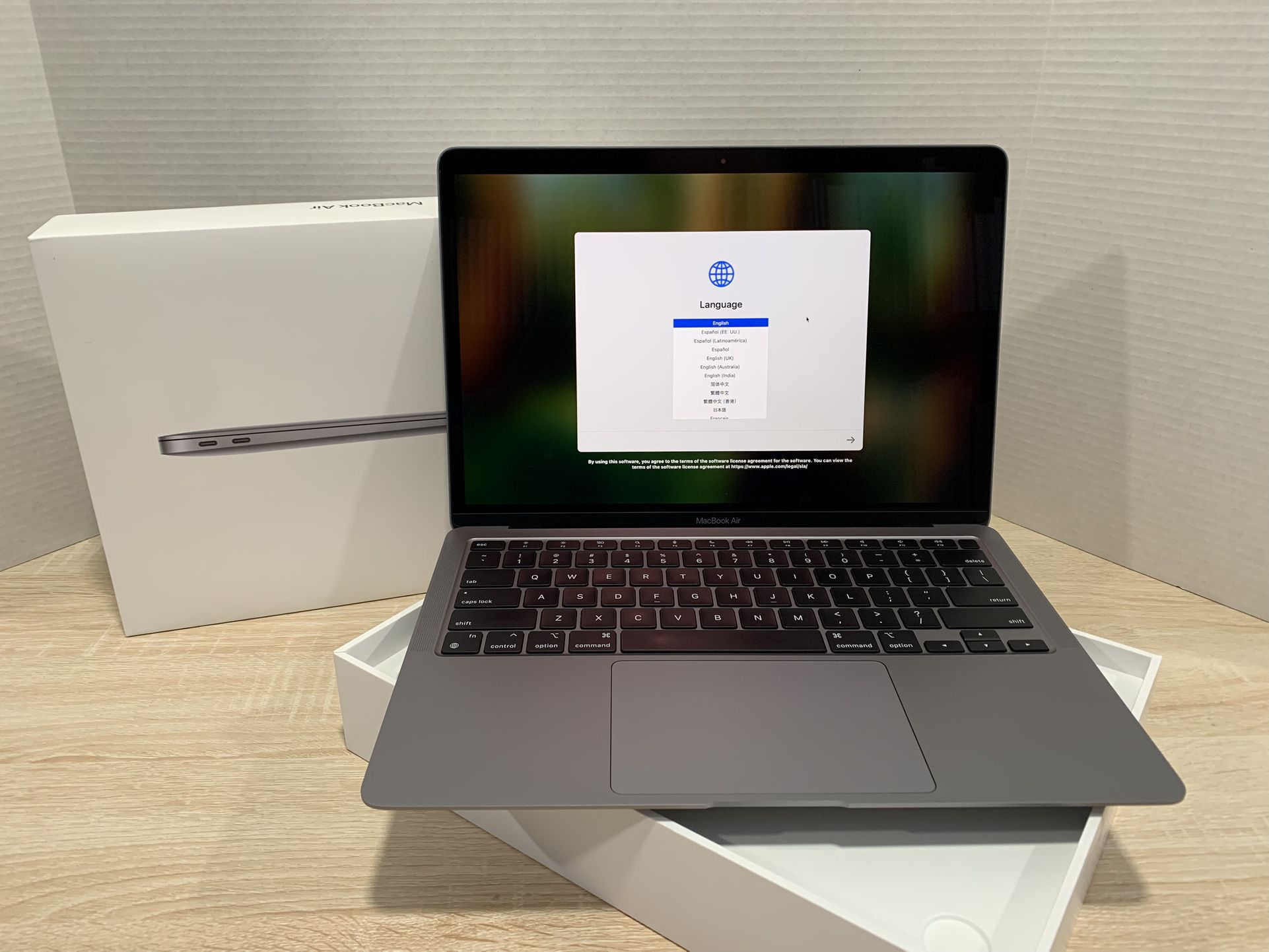 $425, Apple Care+ July 2027, M1/8GB/256GB, 13" MacBook Air 13” (2020), Exceptional Value!
