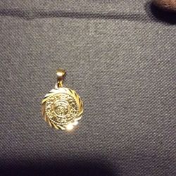 GOLD PLATED MEDALLION PENDANT