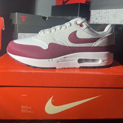 Nike Air Max 1 87’ Stranger Things Steve Harrington