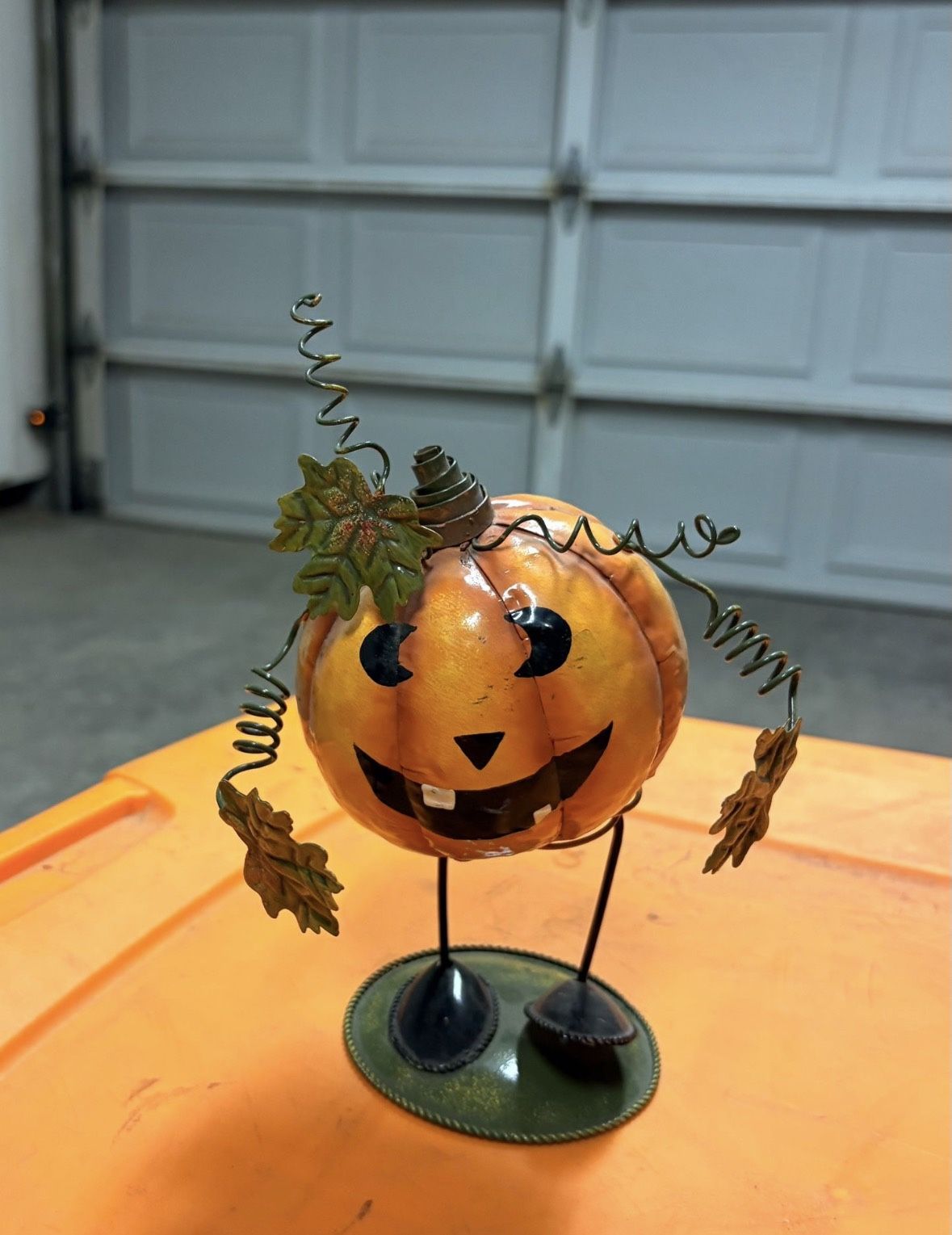 Halloween Decor Metal Bouncy Pumpkin