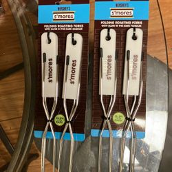 Folding Roasting Forks Glow In The Dark Handles 