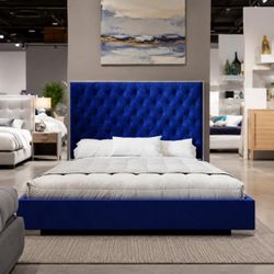King Bed blue