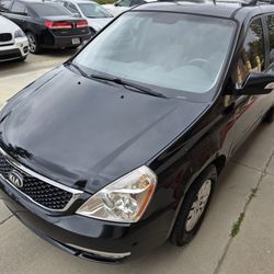 2014 KIA Sedona