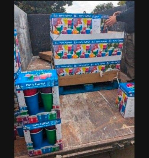 8 vasos de 32onz con tapa y popote