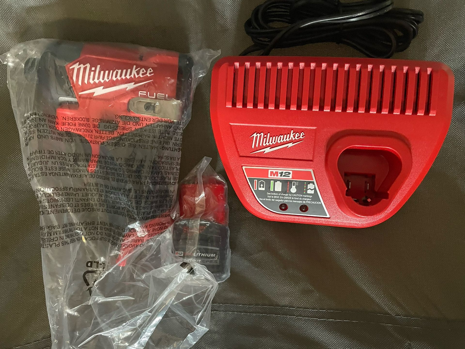 M12 Fuel Impact Driver Set