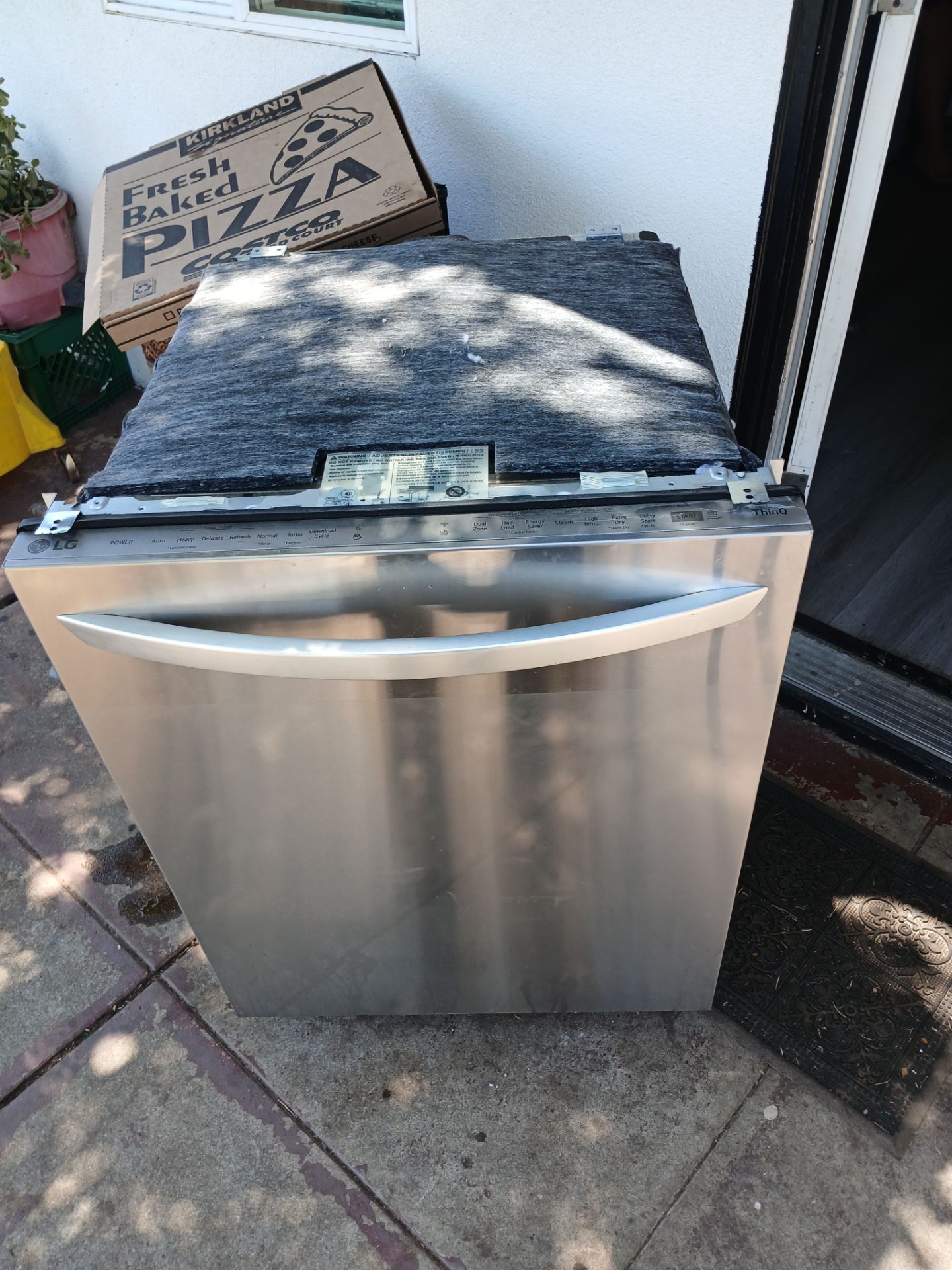 LG dishwasher