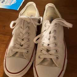 Women’s converse Size 9