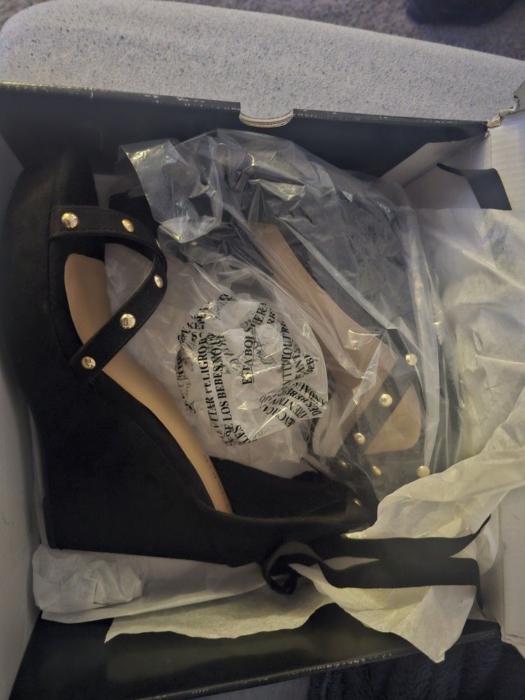 Wedges /Heels