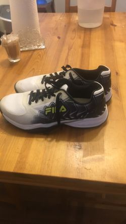 Fila tennis shoes excellent condition 11.5 men