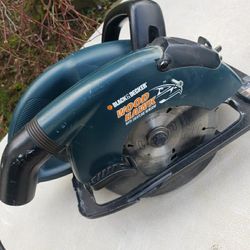  Wood Hawk Skilsaw 