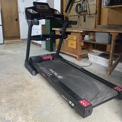 SOLE F63 Treadmill – Well Maintained, Ready to Use