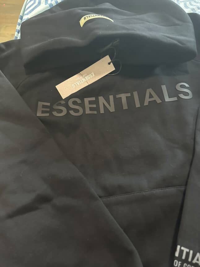 Essential Hoddie