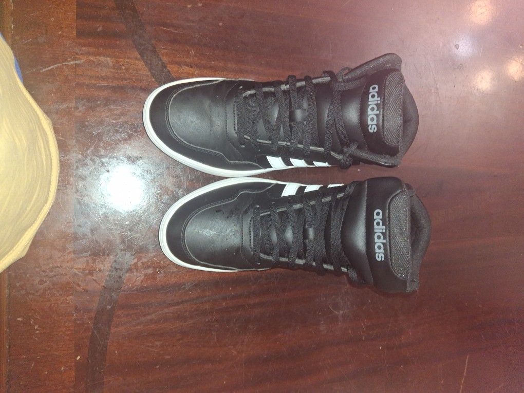 adidas Hoops 3.0 Mid Sneaker