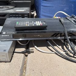 Blu-Ray dvd player with remote