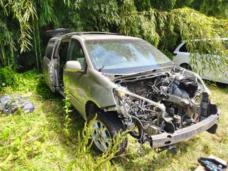 2006 Sienna Limited AWD parts