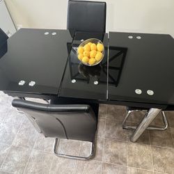 Dining Room / Kitchen Table