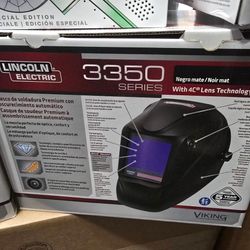 Welding helmet