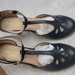 Chase & Chloe Kimmy y-strap retro vintage 1950s aesthetic pumps.