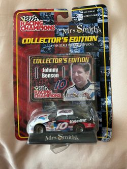 Lot of vintage collectible cars