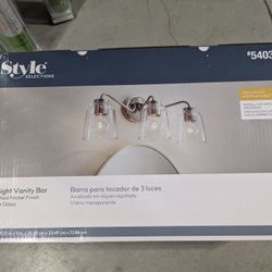 Brushed Nickel VANITY/ Bathroom Light New In Box