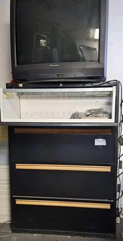 4 drawer metal  file cabinet