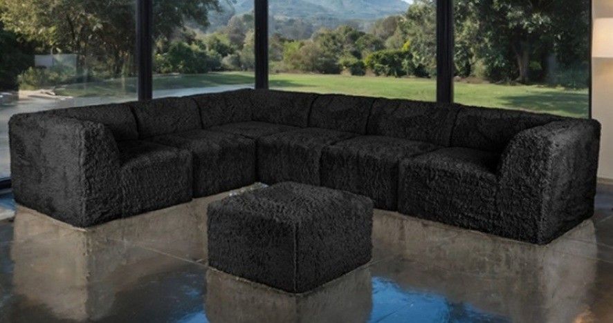 Brand New Black Plush Modular Compressed Sofa Sectional Sofa w Ottoman
