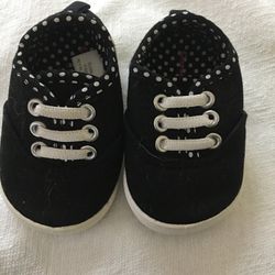 infant girl shoes size 2