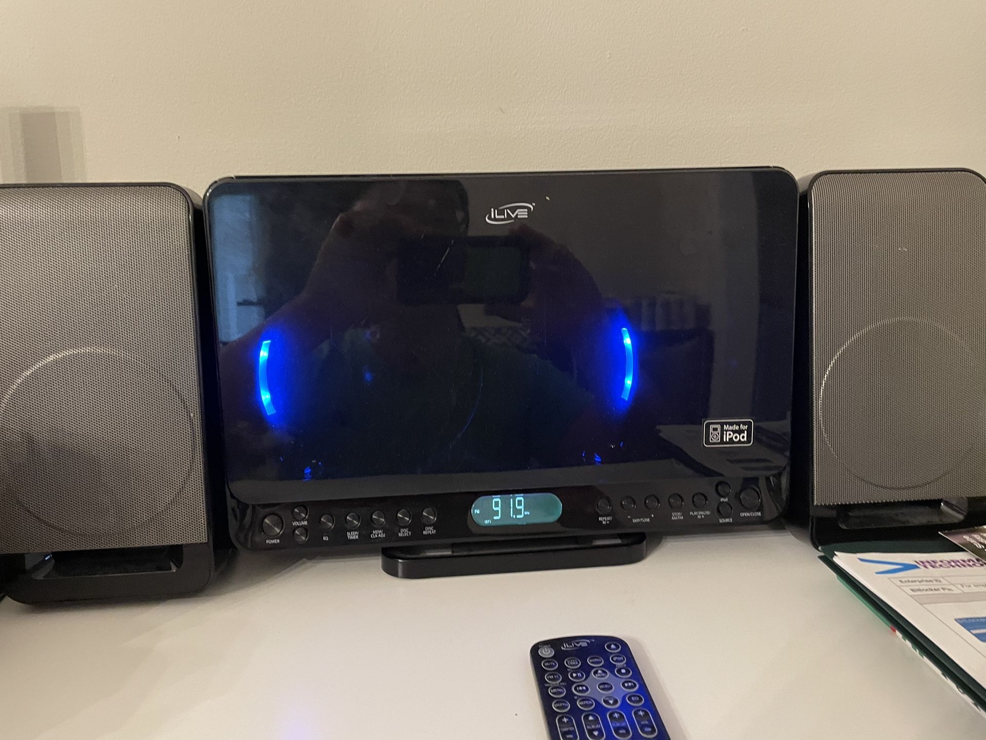 Dual CD Player, AM/FM stereo W iPod Connector (w Remote)