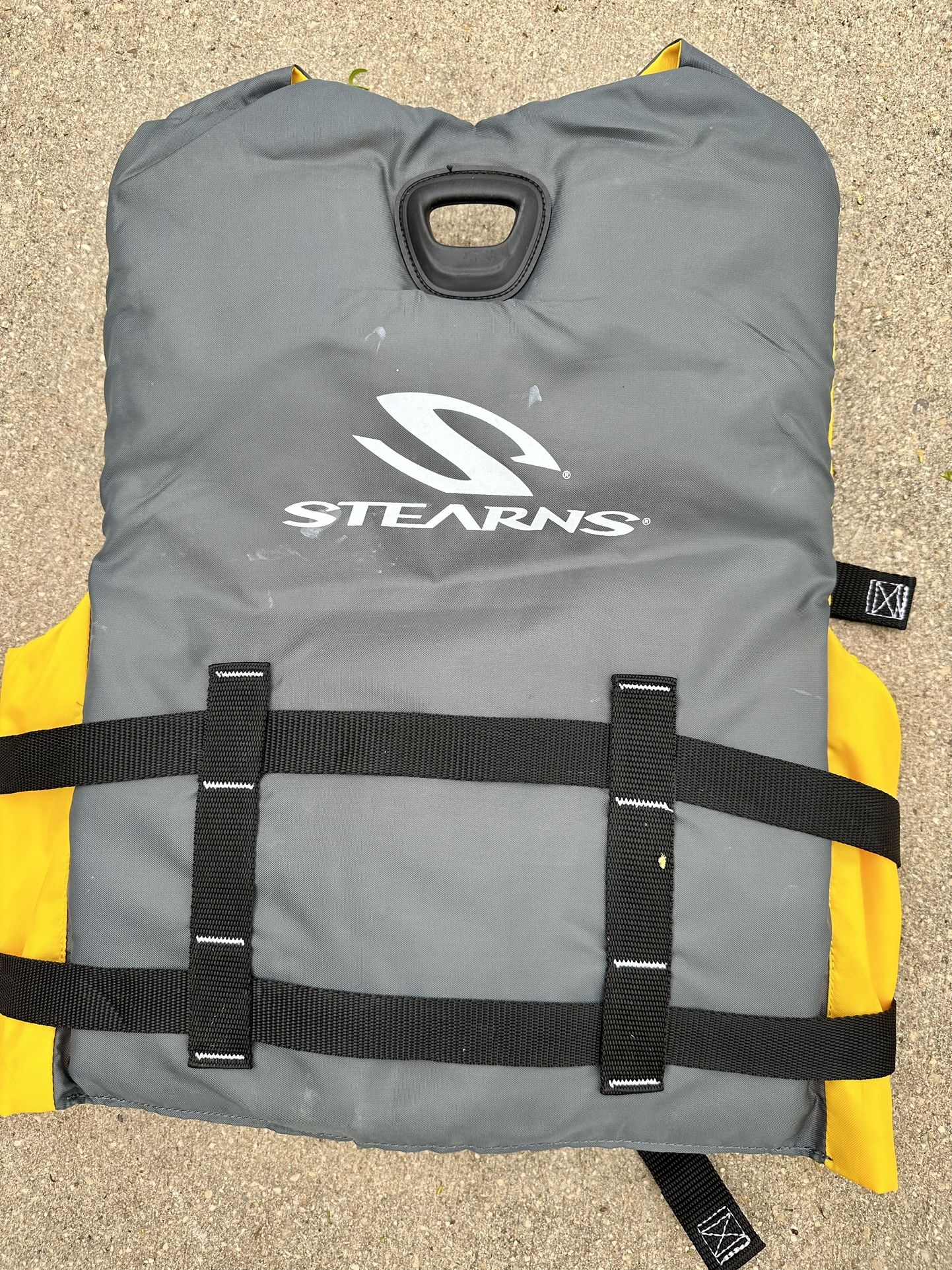 Floatation Aid/Skiing Vest for Sale in Somerset, TX OfferUp