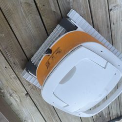 Hydro three pool mate inground robot vacuum