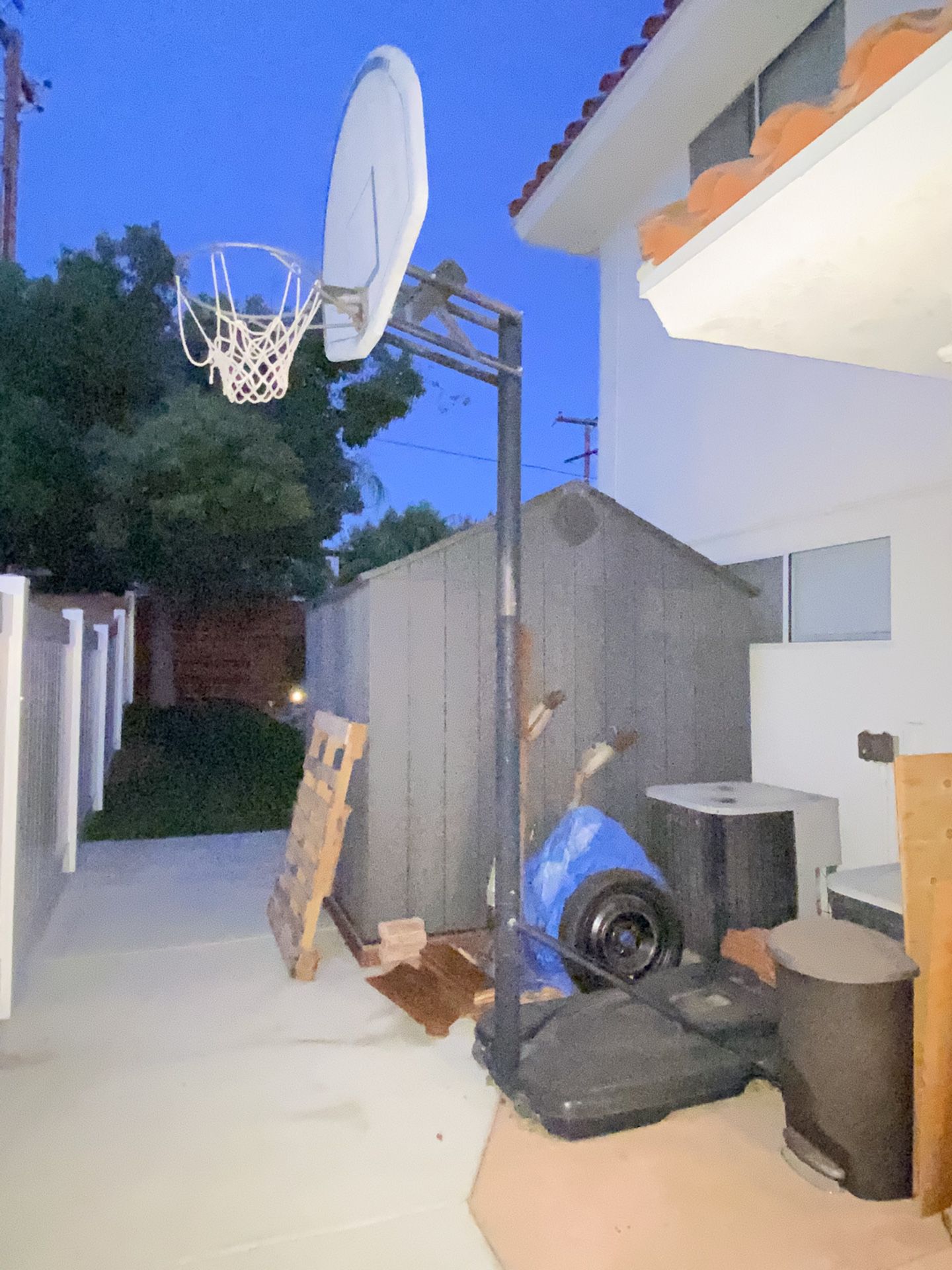 Portable Lifetime Basketball hoop