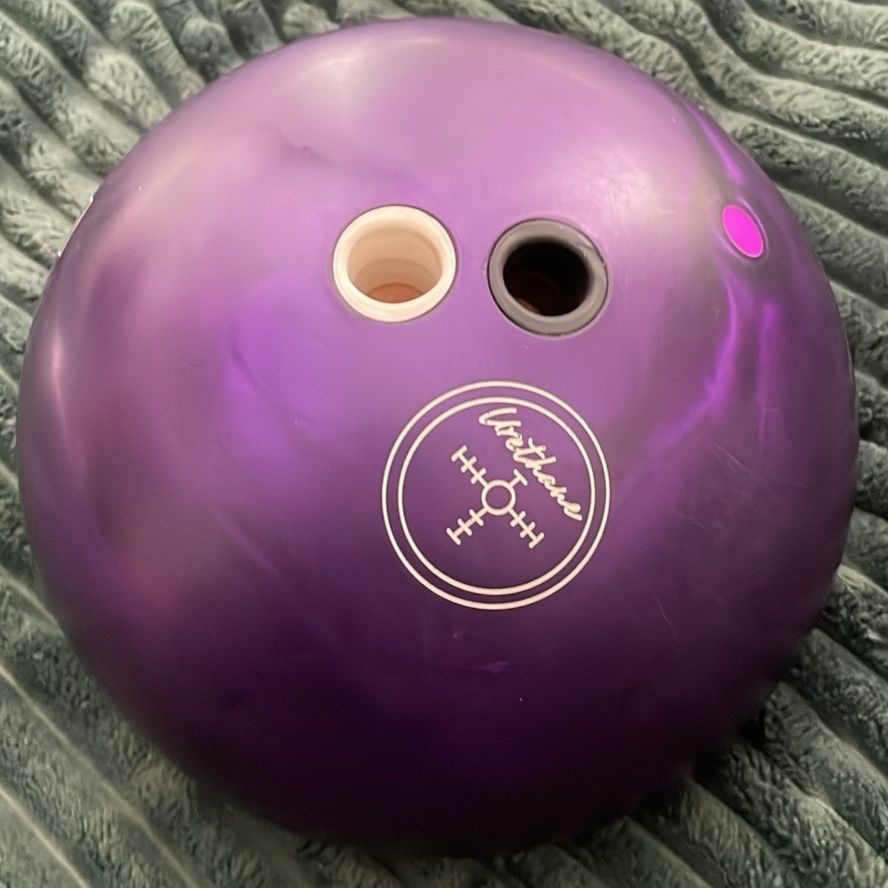 Hammer Purple Pearl Urethane/Storm Nova for Sale in Las Vegas, NV