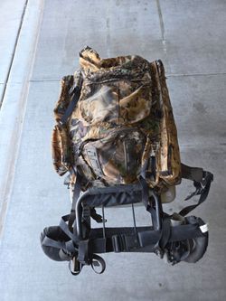 Cabela's External Frame Camo Hunting Pack / Meat Hauler