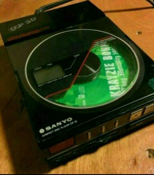 VINTAGE Sanyo CP-10 CD Player