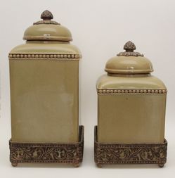Vase/ Canister with lids And Based