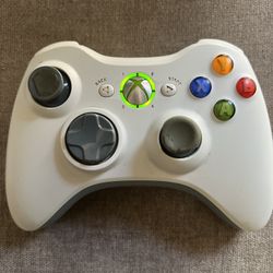 Xbox 360 Controller White, Wireless, Pre-owned. Tested And Working
