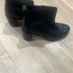 Sorel leather high heels