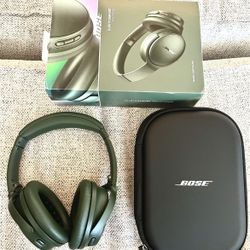 Bose Quiet Comfort Headphones 