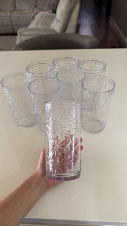 Set of 8 Embossed Floral Drinking Glasses